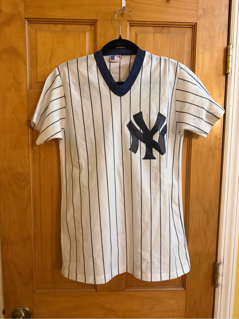 New York Yankees Boys' White & Navy Pinstripe Baseball Jersey
